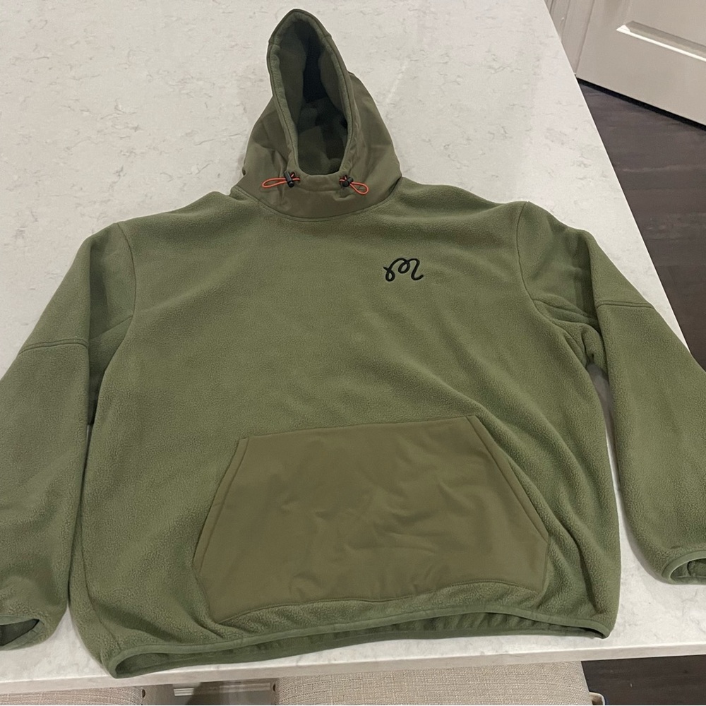 Malbon Sherpa hoodie in Excellent condition. Worn twice. Olive green XL